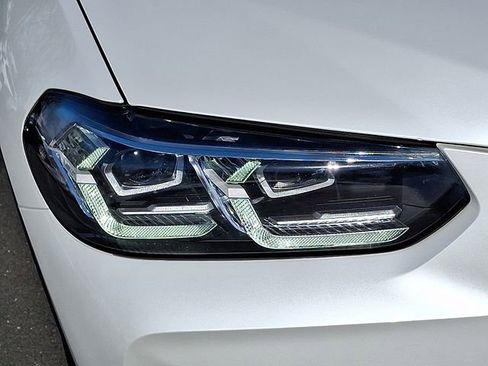 Used 2023 BMW X3 xDrive30i w/ Premium Package image 9