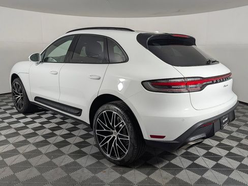 New 2026 Porsche Macan image 3