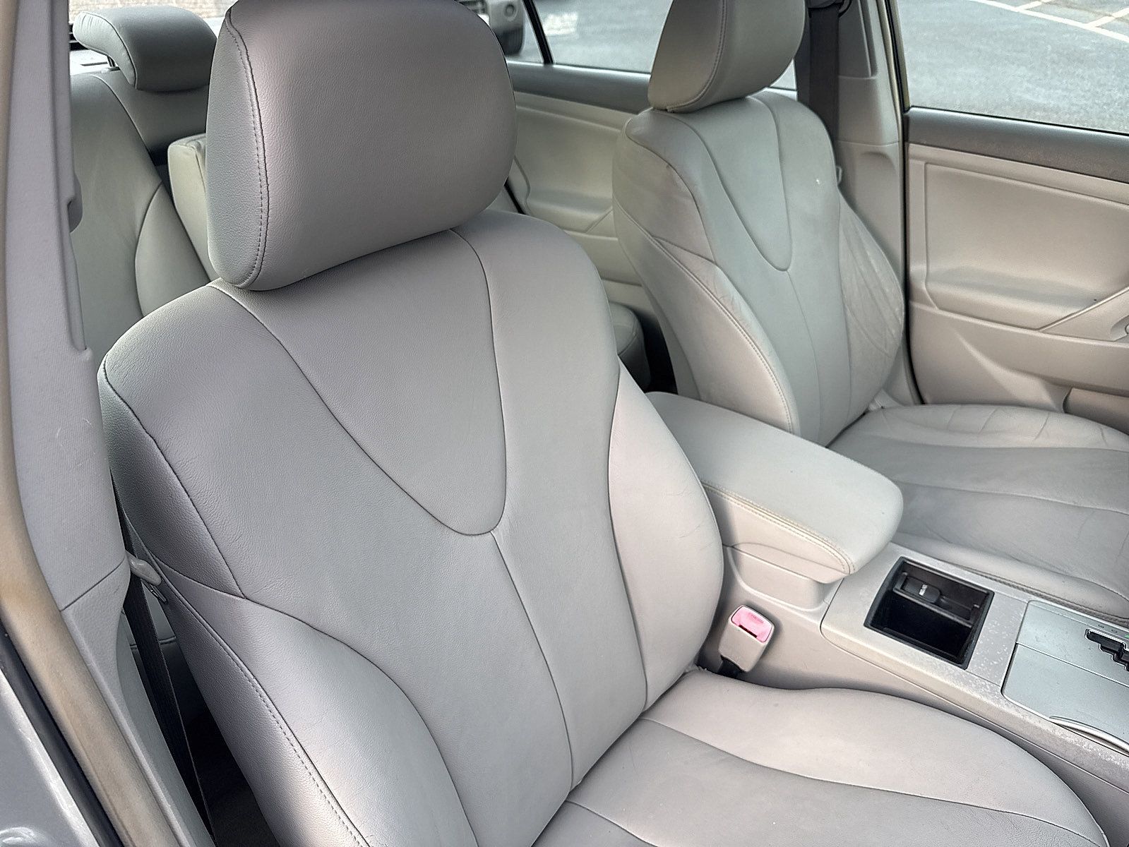 Used 2007 Toyota Camry Hybrid FWD image 25