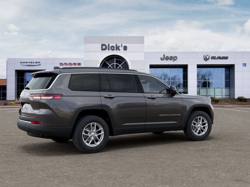 New 2025 Jeep Grand Cherokee L Laredo w/ Trailer Tow Package AWD/4WD image 4