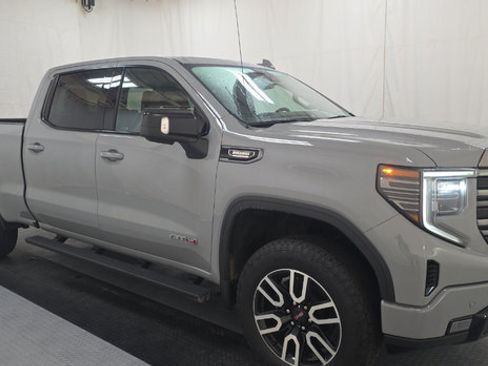 Used 2024 GMC Sierra 1500 AT4 AWD/4WD image 3