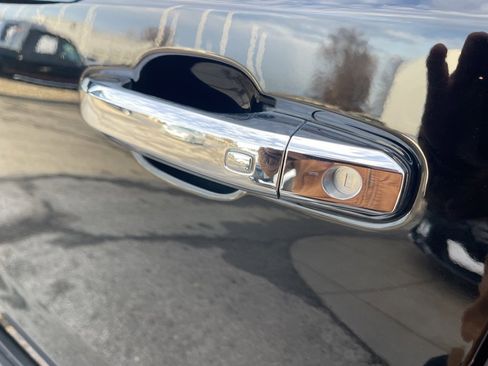 Certified 2022 Chevrolet Silverado 1500 High Country w/ Technology Package image 12