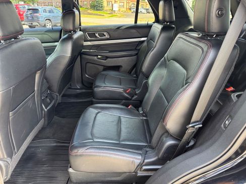 Used 2017 Ford Explorer Sport AWD/4WD image 9