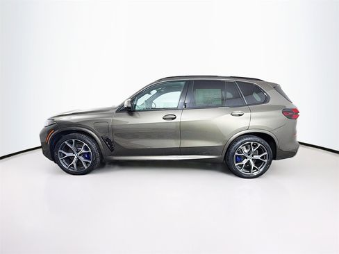 New 2026 BMW X5 xDrive50e w/ M Sport Package image 4