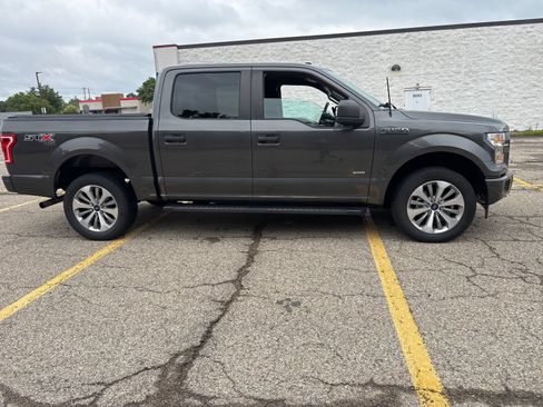 Used 2017 Ford F150 XL w/ Equipment Group 101A Mid AWD/4WD image 9