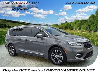 Certified 2022 Chrysler Pacifica Pinnacle FWD video 1