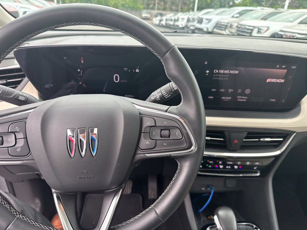 Used 2024 Buick Encore GX Avenir w/ Avenir Technology Package FWD image 7