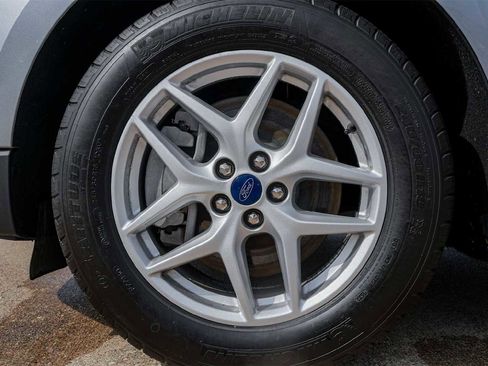 Used 2022 Ford Edge SEL w/ Convenience Package image 8