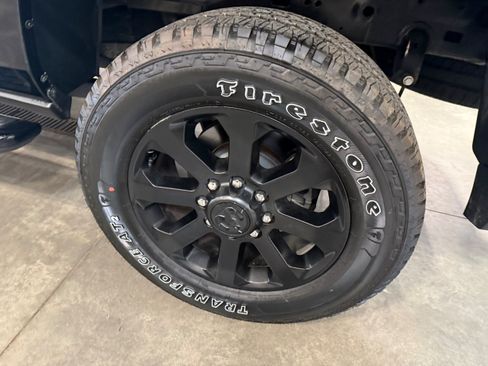 Used 2025 RAM 2500 Big Horn AWD/4WD image 32