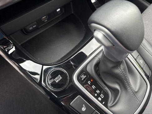 Certified 2025 Kia Seltos X-Line AWD/4WD image 39