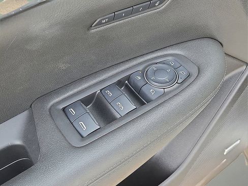 Used 2023 Cadillac XT6 Premium Luxury image 22