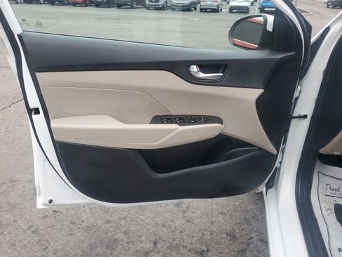 Used 2022 Hyundai Accent SE image 22