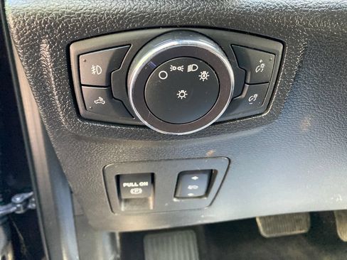 Used 2019 Ford F150 XLT w/ Equipment Group 302A Luxury AWD/4WD image 41