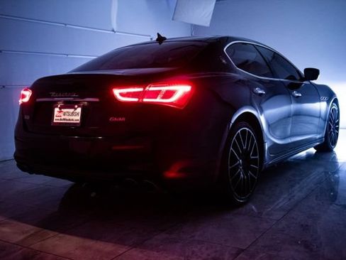 Used 2018 Maserati Ghibli S Q4 AWD/4WD image 42