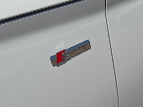 Used 2024 Audi Q5 2.0T Premium Plus AWD/4WD image 11