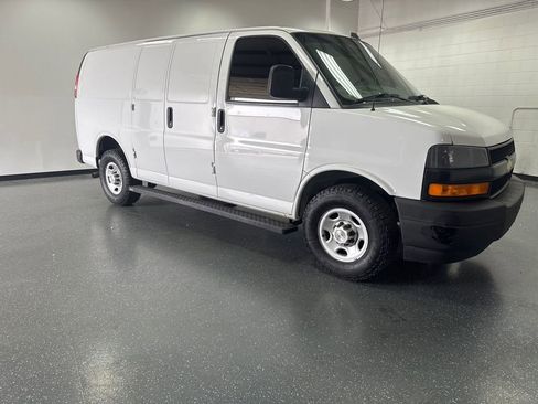 Used 2021 Chevrolet Express 2500 w/ Driver Convenience Package image 2