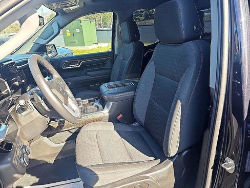 Used 2022 GMC Sierra 1500 Elevation w/ Preferred Package image 16