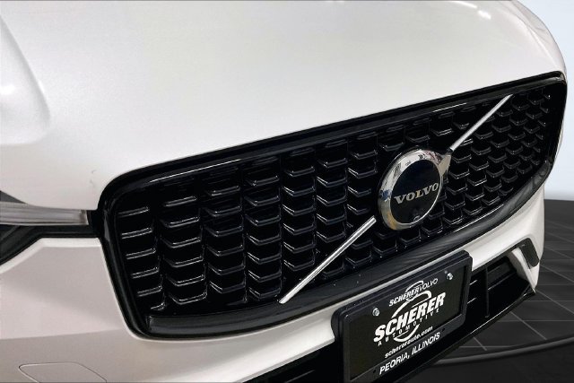 Certified 2024 Volvo XC60 B5 Plus w/ Protection Package Premier AWD/4WD image 31