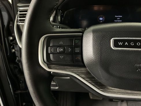 Used 2023 Jeep Wagoneer Series III w/ Preferred Equipment Group image 27
