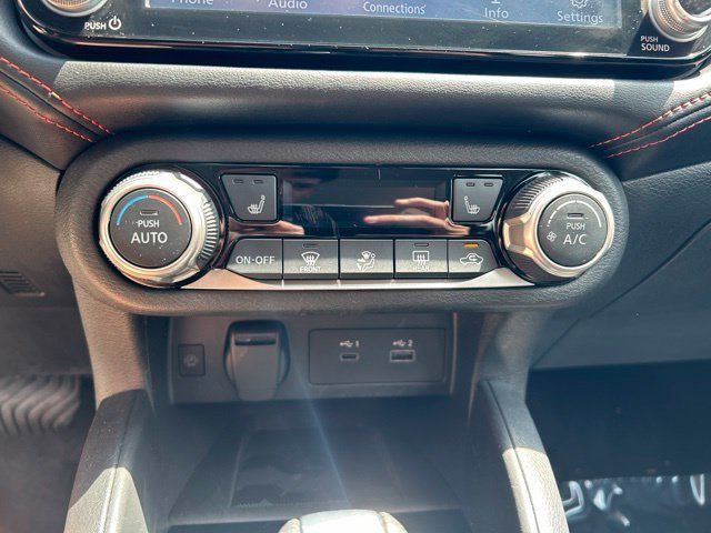 Used 2024 Nissan Versa SR FWD image 19
