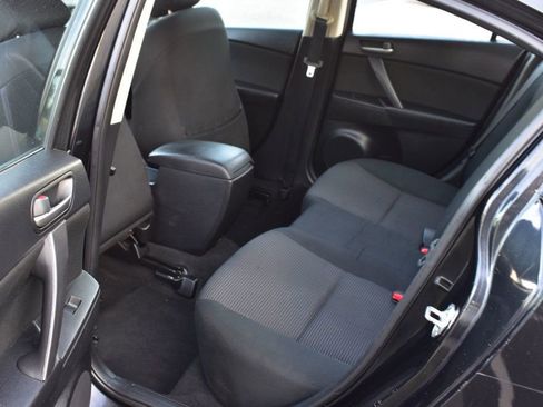 Used 2012 MAZDA MAZDA3 i Sport image 23