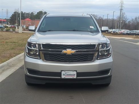 Used 2016 Chevrolet Suburban LT image 20