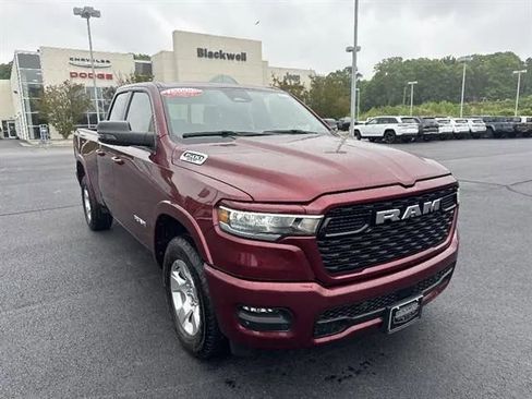 Used 2025 RAM 1500 Big Horn AWD/4WD image 1