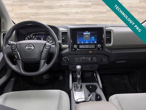 Used 2023 Nissan Frontier SV w/ Technology Package image 2