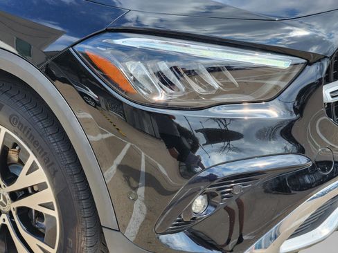 Certified 2025 Mercedes-Benz GLA 250 4MATIC image 25