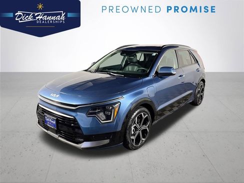 Used 2023 Kia Niro SX Touring image 1