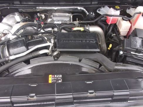 Used 2022 Chevrolet Silverado 3500 LT w/ Convenience Package AWD/4WD image 19