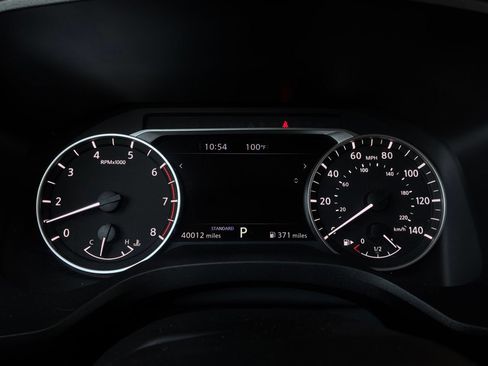 Used 2025 Nissan Rogue SV FWD image 37