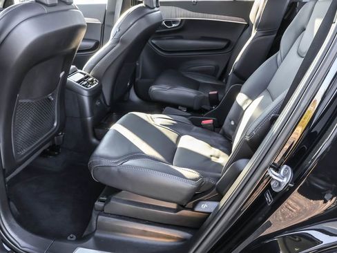 Used 2023 Volvo XC90 T8 Ultimate image 28