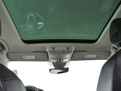 Certified 2023 Volkswagen Tiguan SE w/ Panoramic Sunroof Package FWD image 21