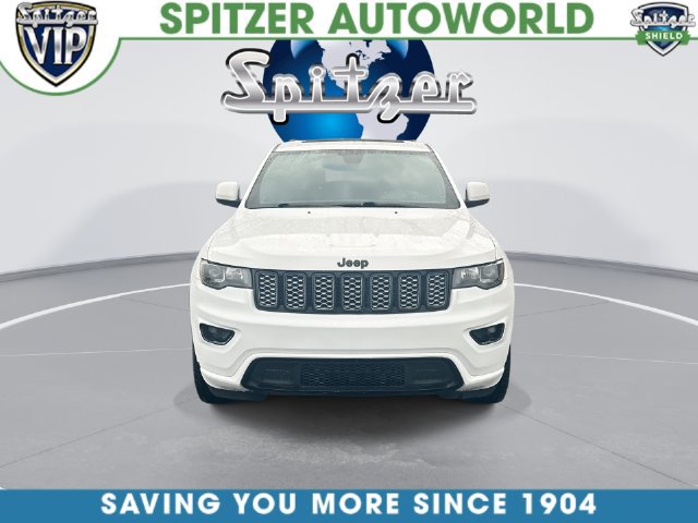 Used 2019 Jeep Grand Cherokee Altitude AWD/4WD image 4