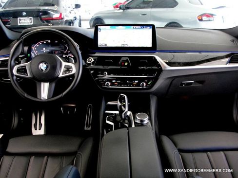 Used 2023 BMW 540i w/ M Sport Package RWD image 16