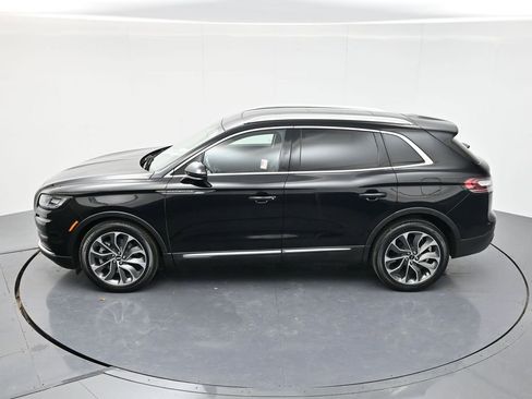 Used 2022 Lincoln Nautilus Reserve AWD/4WD image 44