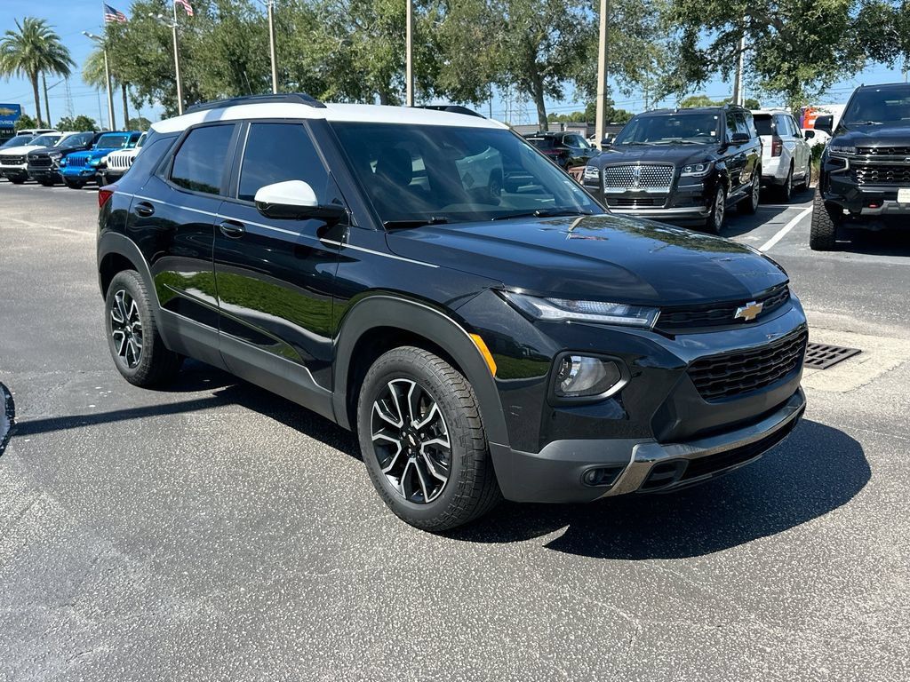 Certified 2023 Chevrolet TrailBlazer ACTIV w/ Convenience Package FWD image 3