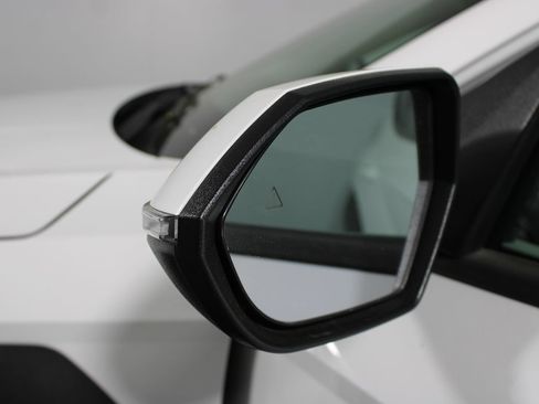 Used 2025 Hyundai Kona SEL FWD image 33
