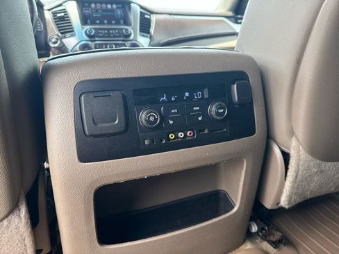 Used 2015 Chevrolet Tahoe LTZ RWD image 17