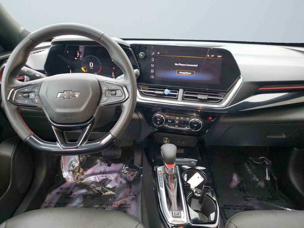 Used 2025 Chevrolet Trax RS w/ Sunroof Package FWD image 10