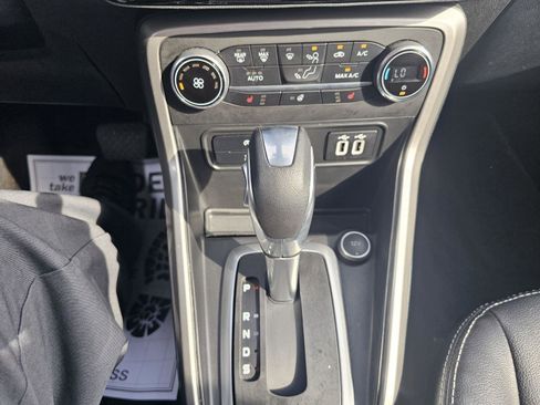 Used 2022 Ford EcoSport Titanium image 26