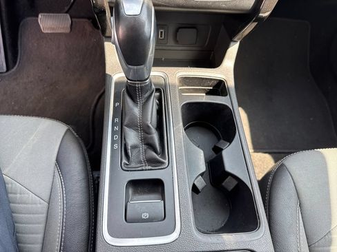 Used 2019 Ford Escape SE AWD/4WD image 18