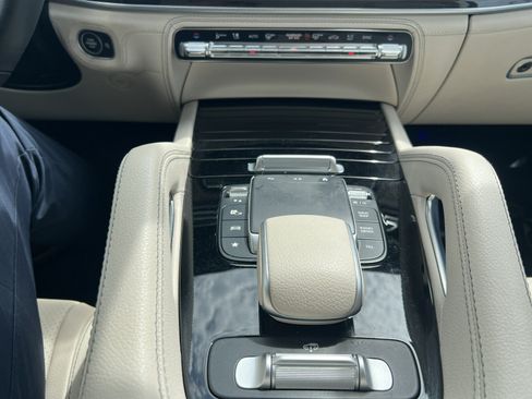 Certified 2024 Mercedes-Benz GLS 450 4MATIC image 30