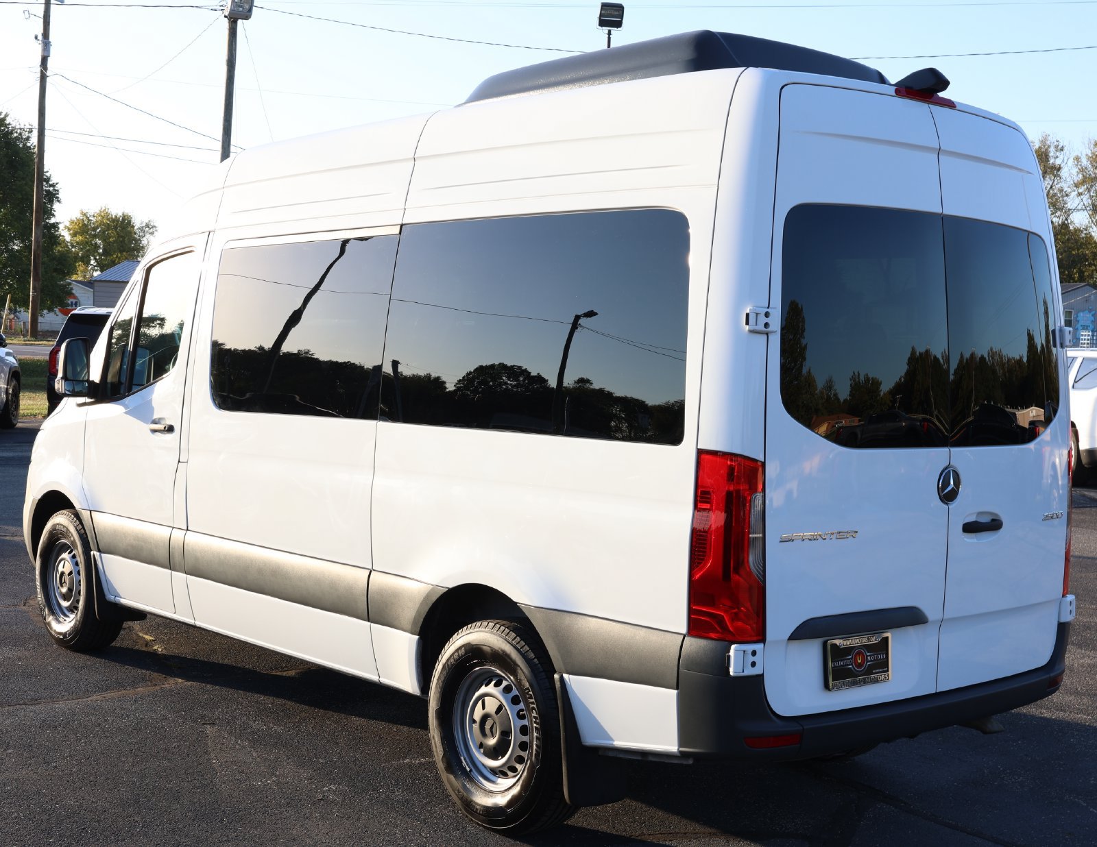 Used 2024 Mercedes-Benz Sprinter 2500 image 4
