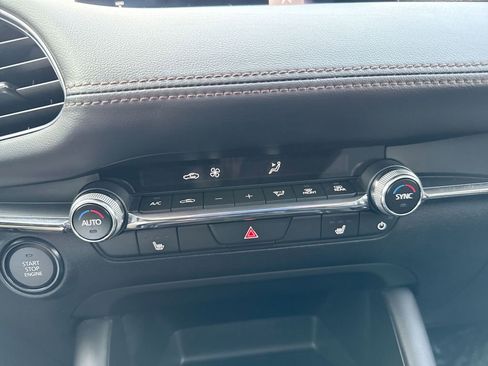 Used 2024 MAZDA MAZDA3 s image 17