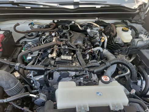 Certified 2024 Toyota Tacoma SR image 28