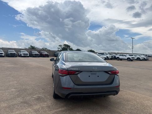 Certified 2024 Nissan Sentra S FWD image 18