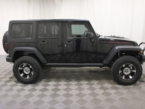 Used 2016 Jeep Wrangler Unlimited Rubicon AWD/4WD image 25