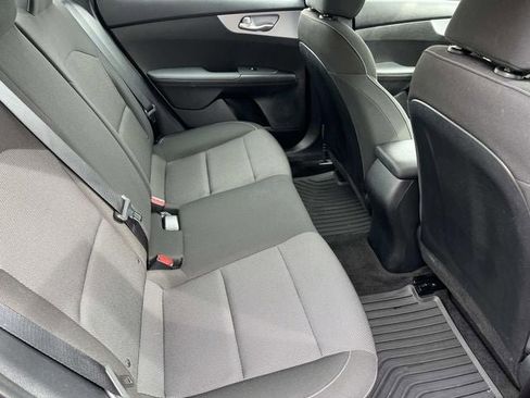 Used 2024 Kia Forte LXS w/ LXS Technology Package image 19